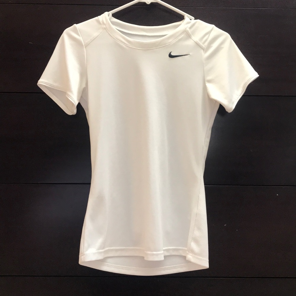 White Athletic Breathable Nike T-shirt